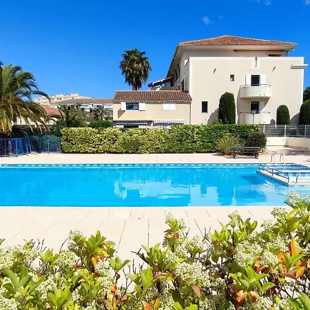 2 Pieces Avec Piscine, Tv Et Wifi En Option - - Fr-1-308-171